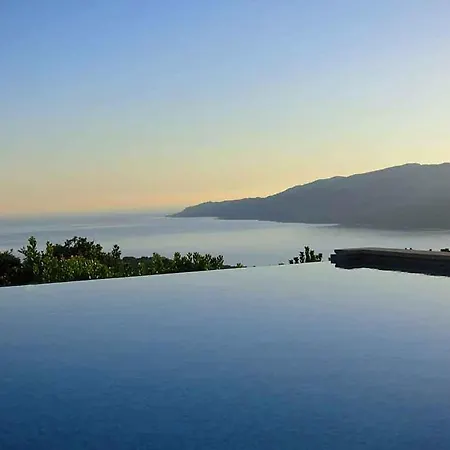 Tatil Evi Ajaccio Sleeps 20