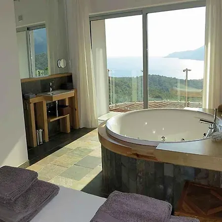 Ajaccio Sleeps 20 *