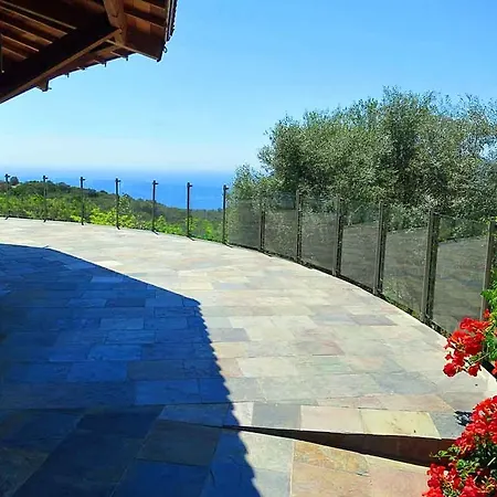 Tatil Evi Ajaccio Sleeps 20