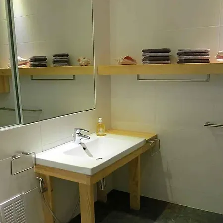 בית נופש Ajaccio Sleeps 20 *