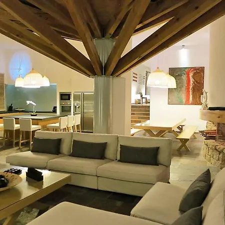 Ajaccio Sleeps 20 * סרה-די-פרו