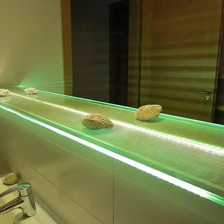 בית נופש Ajaccio Sleeps 20 *